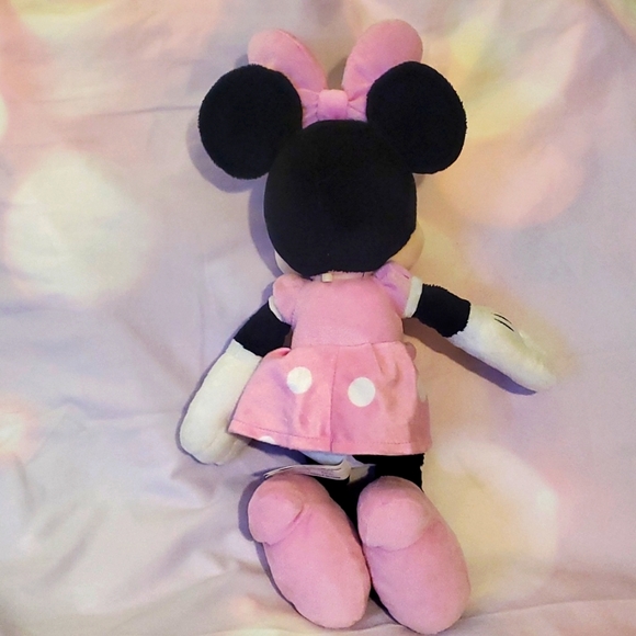 Minnie Mouse Stuffed Toy - Picture 5 of 8